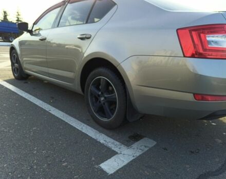 Бежевий Шкода Октавія, об'ємом двигуна 1.4 л та пробігом 199 тис. км за 9800 $, фото 3 на Automoto.ua