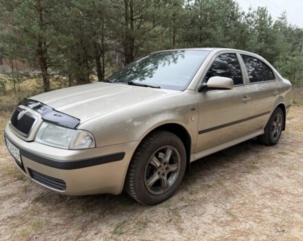 Бежевый Шкода Октавия, объемом двигателя 1.6 л и пробегом 227 тыс. км за 3950 $, фото 1 на Automoto.ua