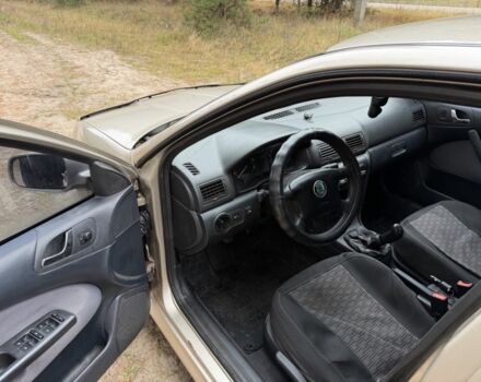 Бежевый Шкода Октавия, объемом двигателя 1.6 л и пробегом 227 тыс. км за 3950 $, фото 9 на Automoto.ua