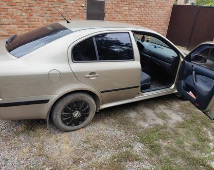 Бежевий Шкода Октавія, об'ємом двигуна 2 л та пробігом 280 тис. км за 4500 $, фото 2 на Automoto.ua