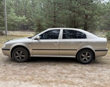 Бежевый Шкода Октавия, объемом двигателя 1.6 л и пробегом 227 тыс. км за 3950 $, фото 2 на Automoto.ua