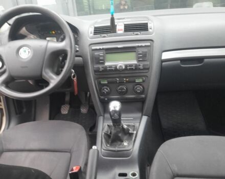 Бежевий Шкода Октавія, об'ємом двигуна 1.9 л та пробігом 300 тис. км за 2000 $, фото 4 на Automoto.ua