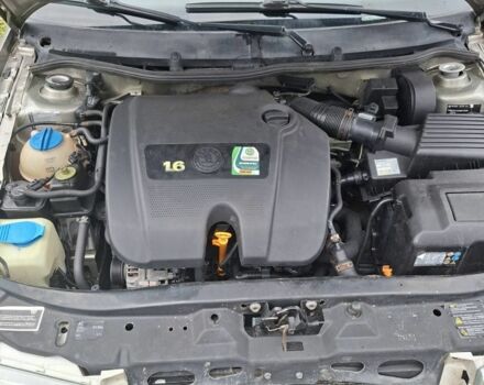 Бежевый Шкода Октавия, объемом двигателя 1.6 л и пробегом 250 тыс. км за 3500 $, фото 7 на Automoto.ua