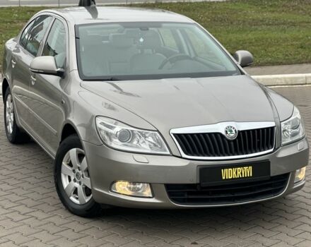 Бежевый Шкода Октавия, объемом двигателя 1.8 л и пробегом 231 тыс. км за 9350 $, фото 3 на Automoto.ua