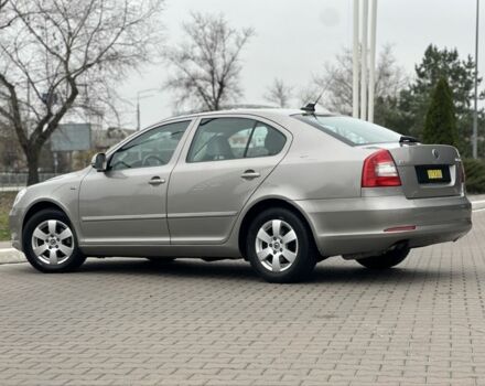 Бежевый Шкода Октавия, объемом двигателя 1.8 л и пробегом 231 тыс. км за 9350 $, фото 5 на Automoto.ua