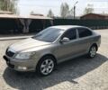 Бежевый Шкода Октавия, объемом двигателя 1.8 л и пробегом 206 тыс. км за 8200 $, фото 1 на Automoto.ua