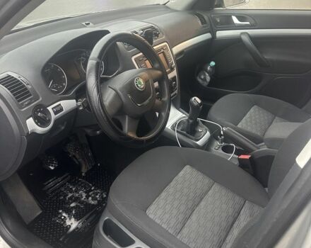 Бежевий Шкода Октавія, об'ємом двигуна 1.8 л та пробігом 172 тис. км за 7500 $, фото 6 на Automoto.ua