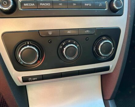 Бежевый Шкода Октавия, объемом двигателя 1.8 л и пробегом 173 тыс. км за 7290 $, фото 17 на Automoto.ua