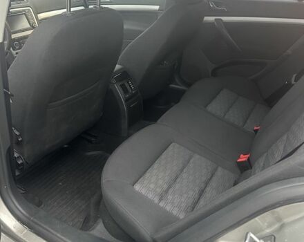 Бежевий Шкода Октавія, об'ємом двигуна 1.8 л та пробігом 172 тис. км за 7500 $, фото 10 на Automoto.ua