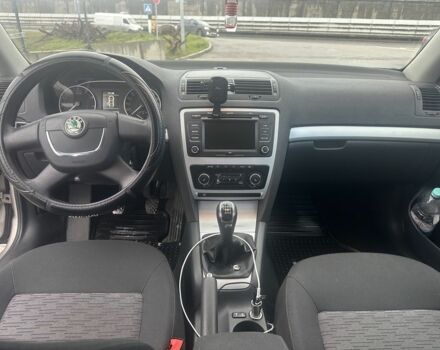 Бежевий Шкода Октавія, об'ємом двигуна 1.8 л та пробігом 172 тис. км за 7500 $, фото 7 на Automoto.ua