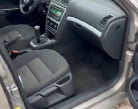 Бежевый Шкода Октавия, объемом двигателя 1.6 л и пробегом 1 тыс. км за 3500 $, фото 8 на Automoto.ua