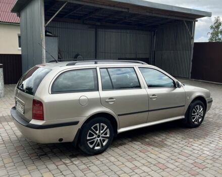 Бежевый Шкода Октавия, объемом двигателя 1.6 л и пробегом 291 тыс. км за 4299 $, фото 4 на Automoto.ua