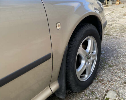 Бежевый Шкода Октавия, объемом двигателя 1.6 л и пробегом 241 тыс. км за 4699 $, фото 5 на Automoto.ua