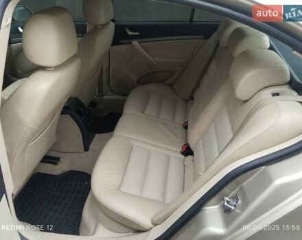 Бежевый Шкода Октавия, объемом двигателя 2 л и пробегом 400 тыс. км за 5000 $, фото 3 на Automoto.ua