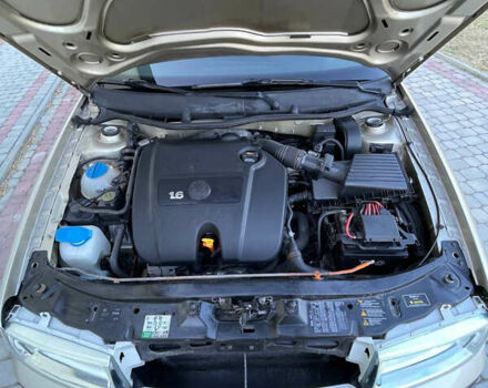 Бежевый Шкода Октавия, объемом двигателя 1.6 л и пробегом 207 тыс. км за 5299 $, фото 36 на Automoto.ua