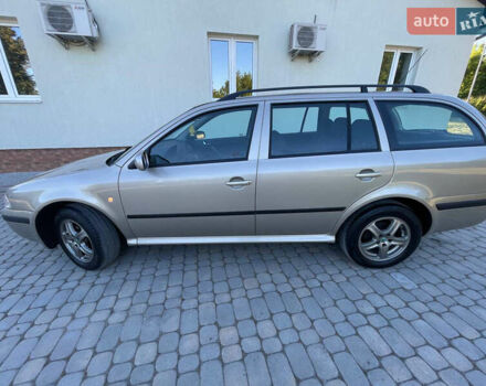 Бежевый Шкода Октавия, объемом двигателя 1.6 л и пробегом 207 тыс. км за 5299 $, фото 6 на Automoto.ua