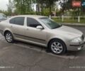 Бежевый Шкода Октавия, объемом двигателя 2 л и пробегом 400 тыс. км за 5000 $, фото 1 на Automoto.ua