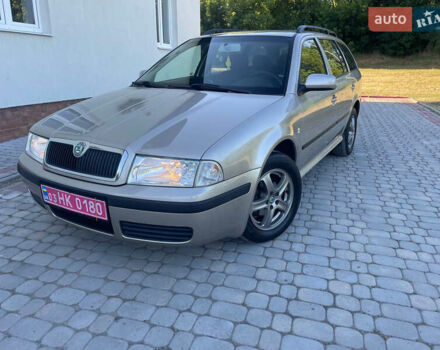 Бежевый Шкода Октавия, объемом двигателя 1.6 л и пробегом 207 тыс. км за 5299 $, фото 4 на Automoto.ua