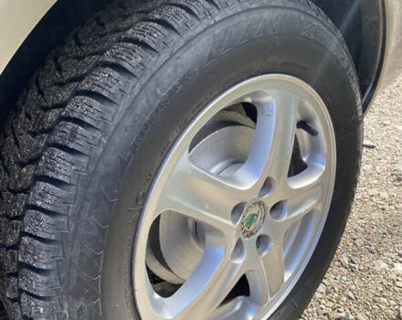 Бежевый Шкода Октавия, объемом двигателя 1.6 л и пробегом 241 тыс. км за 4699 $, фото 9 на Automoto.ua