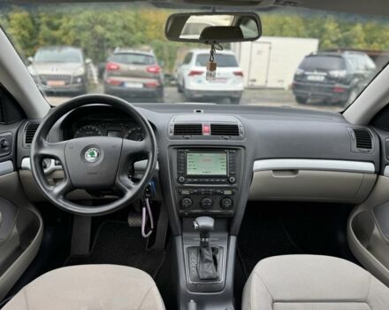 Шкода Октавия 2005 в Буче на Automoto.ua Бежевый Шкода Октавия, объемом двигателя 1.6 л и пробегом 228 тыс. км за 6599 $, фото 6 на Automoto.ua