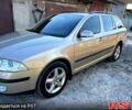 Бежевий Шкода Октавія, об'ємом двигуна 1.6 л та пробігом 260 тис. км за 5350 $, фото 1 на Automoto.ua