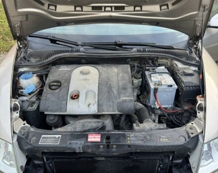 Бежевий Шкода Октавія, об'ємом двигуна 1.6 л та пробігом 300 тис. км за 4550 $, фото 13 на Automoto.ua