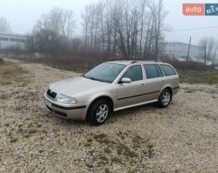 Бежевий Шкода Октавія, об'ємом двигуна 1.6 л та пробігом 257 тис. км за 4500 $, фото 2 на Automoto.ua