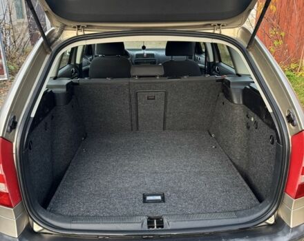 Бежевий Шкода Октавія, об'ємом двигуна 1.6 л та пробігом 300 тис. км за 4550 $, фото 8 на Automoto.ua