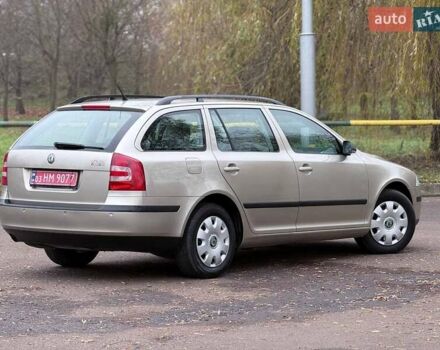 Бежевый Шкода Октавия, объемом двигателя 1.6 л и пробегом 198 тыс. км за 5500 $, фото 3 на Automoto.ua