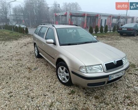 Бежевий Шкода Октавія, об'ємом двигуна 1.6 л та пробігом 257 тис. км за 4500 $, фото 1 на Automoto.ua