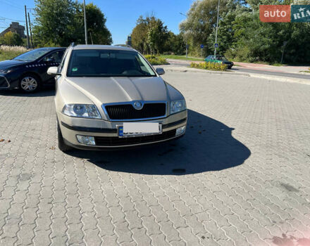 Бежевий Шкода Октавія, об'ємом двигуна 1.6 л та пробігом 200 тис. км за 6000 $, фото 2 на Automoto.ua