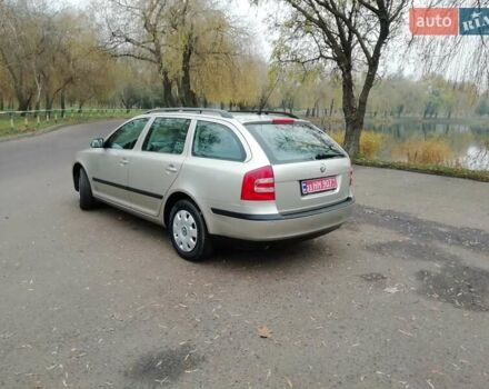 Бежевый Шкода Октавия, объемом двигателя 1.6 л и пробегом 198 тыс. км за 5500 $, фото 5 на Automoto.ua