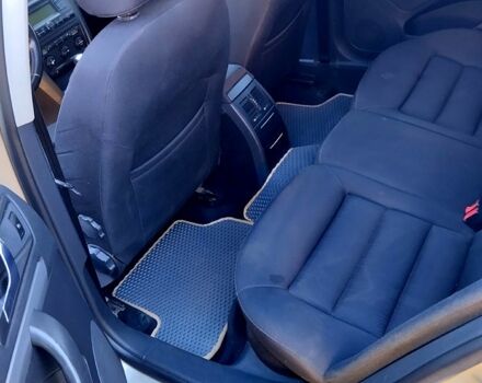 Бежевый Шкода Октавия, объемом двигателя 1.6 л и пробегом 240 тыс. км за 4300 $, фото 3 на Automoto.ua