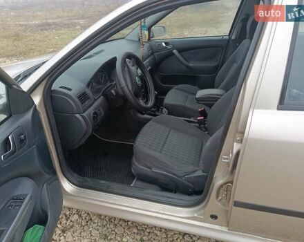 Бежевий Шкода Октавія, об'ємом двигуна 1.6 л та пробігом 257 тис. км за 4500 $, фото 21 на Automoto.ua