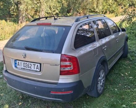 Бежевый Шкода Октавия, объемом двигателя 2 л и пробегом 351 тыс. км за 4500 $, фото 2 на Automoto.ua