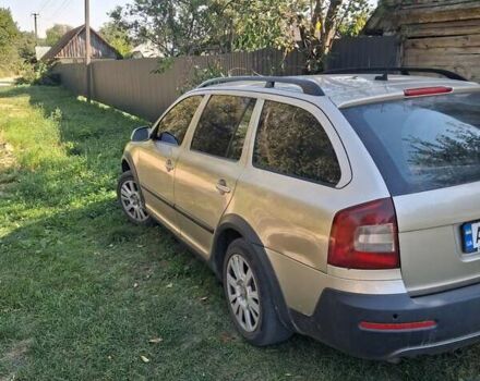 Бежевый Шкода Октавия, объемом двигателя 2 л и пробегом 351 тыс. км за 4500 $, фото 4 на Automoto.ua
