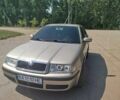 Бежевый Шкода Октавия, объемом двигателя 1.6 л и пробегом 300 тыс. км за 5700 $, фото 1 на Automoto.ua
