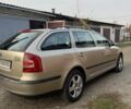 Бежевий Шкода Октавія, об'ємом двигуна 1.6 л та пробігом 300 тис. км за 4550 $, фото 3 на Automoto.ua