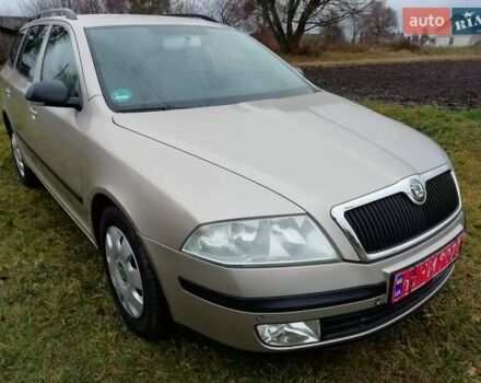 Бежевый Шкода Октавия, объемом двигателя 1.6 л и пробегом 198 тыс. км за 5900 $, фото 3 на Automoto.ua