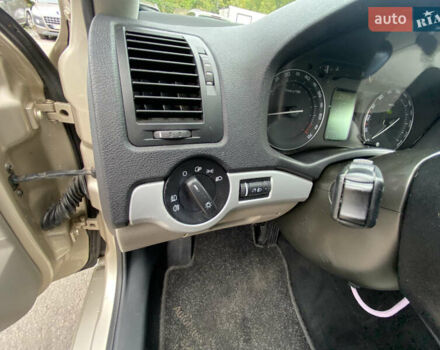 Бежевий Шкода Октавія, об'ємом двигуна 1.6 л та пробігом 228 тис. км за 6799 $, фото 34 на Automoto.ua
