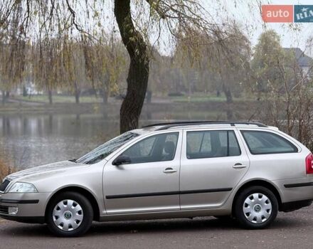 Бежевый Шкода Октавия, объемом двигателя 1.6 л и пробегом 198 тыс. км за 5500 $, фото 2 на Automoto.ua