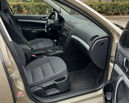 Бежевый Шкода Октавия, объемом двигателя 1.6 л и пробегом 285 тыс. км за 4550 $, фото 9 на Automoto.ua