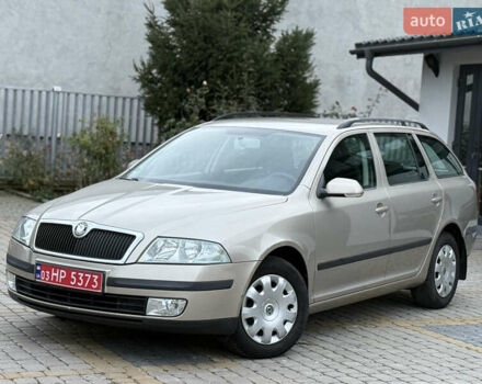 Бежевий Шкода Октавія, об'ємом двигуна 1.6 л та пробігом 206 тис. км за 4950 $, фото 1 на Automoto.ua