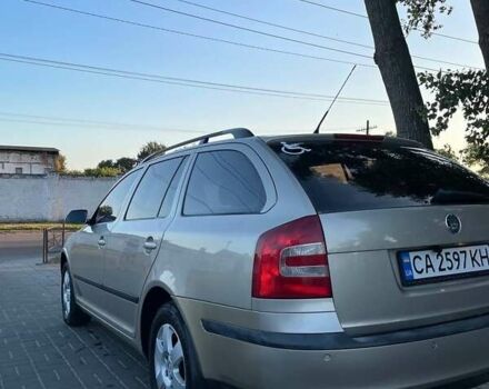 Бежевий Шкода Октавія, об'ємом двигуна 2 л та пробігом 307 тис. км за 5800 $, фото 4 на Automoto.ua