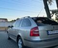 Бежевий Шкода Октавія, об'ємом двигуна 2 л та пробігом 307 тис. км за 5800 $, фото 4 на Automoto.ua