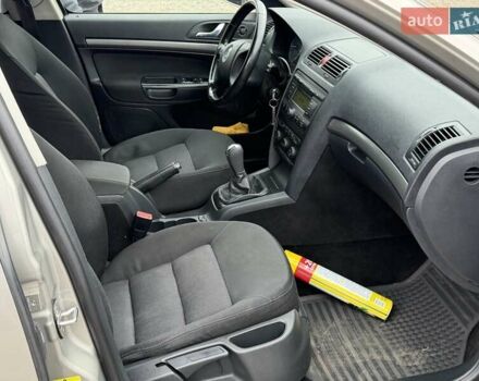 Бежевий Шкода Октавія, об'ємом двигуна 1.6 л та пробігом 217 тис. км за 6100 $, фото 31 на Automoto.ua