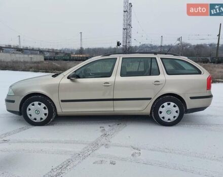 Бежевый Шкода Октавия, объемом двигателя 1.6 л и пробегом 200 тыс. км за 6300 $, фото 10 на Automoto.ua