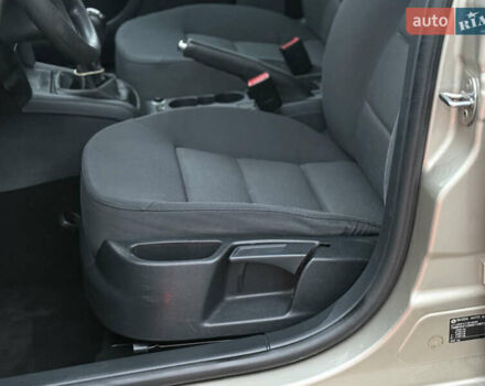 Бежевий Шкода Октавія, об'ємом двигуна 1.6 л та пробігом 206 тис. км за 4950 $, фото 22 на Automoto.ua