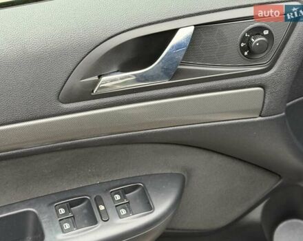 Бежевий Шкода Октавія, об'ємом двигуна 1.6 л та пробігом 217 тис. км за 6100 $, фото 16 на Automoto.ua