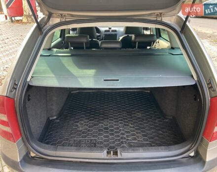 Бежевый Шкода Октавия, объемом двигателя 1.98 л и пробегом 250 тыс. км за 5850 $, фото 13 на Automoto.ua